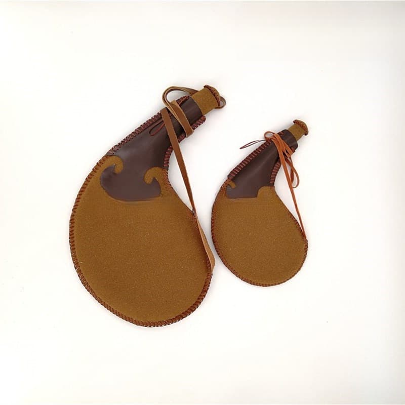 Mongolian Leather Flask Inner Mongolia Specialty Craft Water Bag Decorative Prop Performance Film Prop
