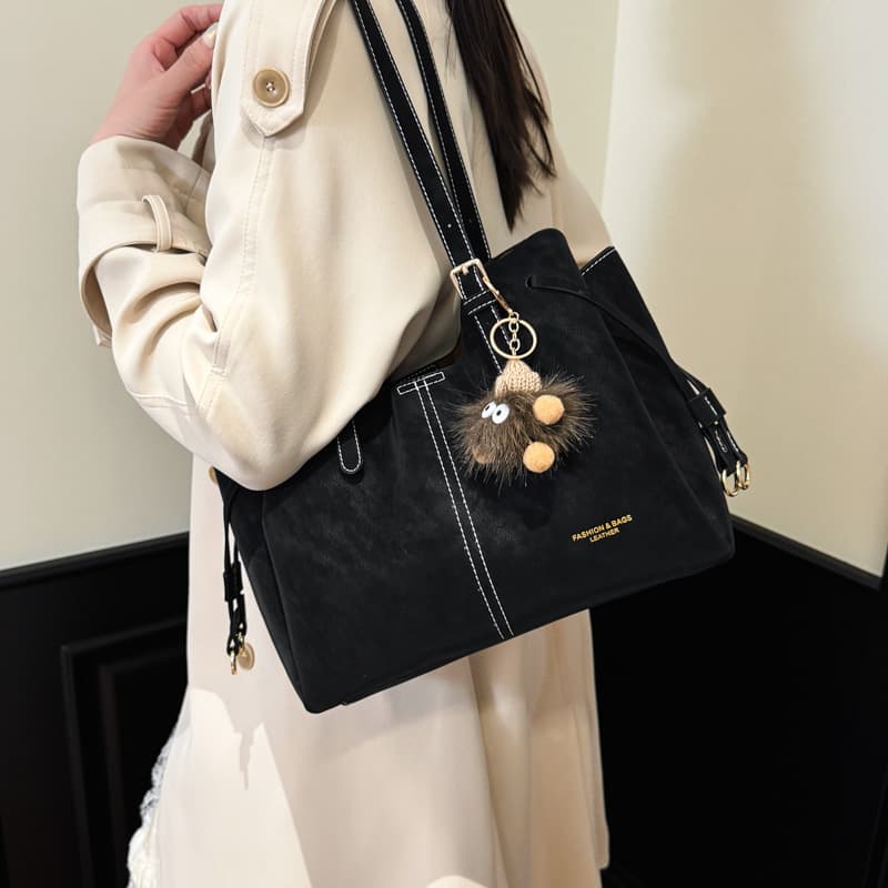 2026 Summer New Style Women's Single Shoulder Bag Retro Textured Tote Handbag Fashionable Large Capacity Shoulder Commuter Bag