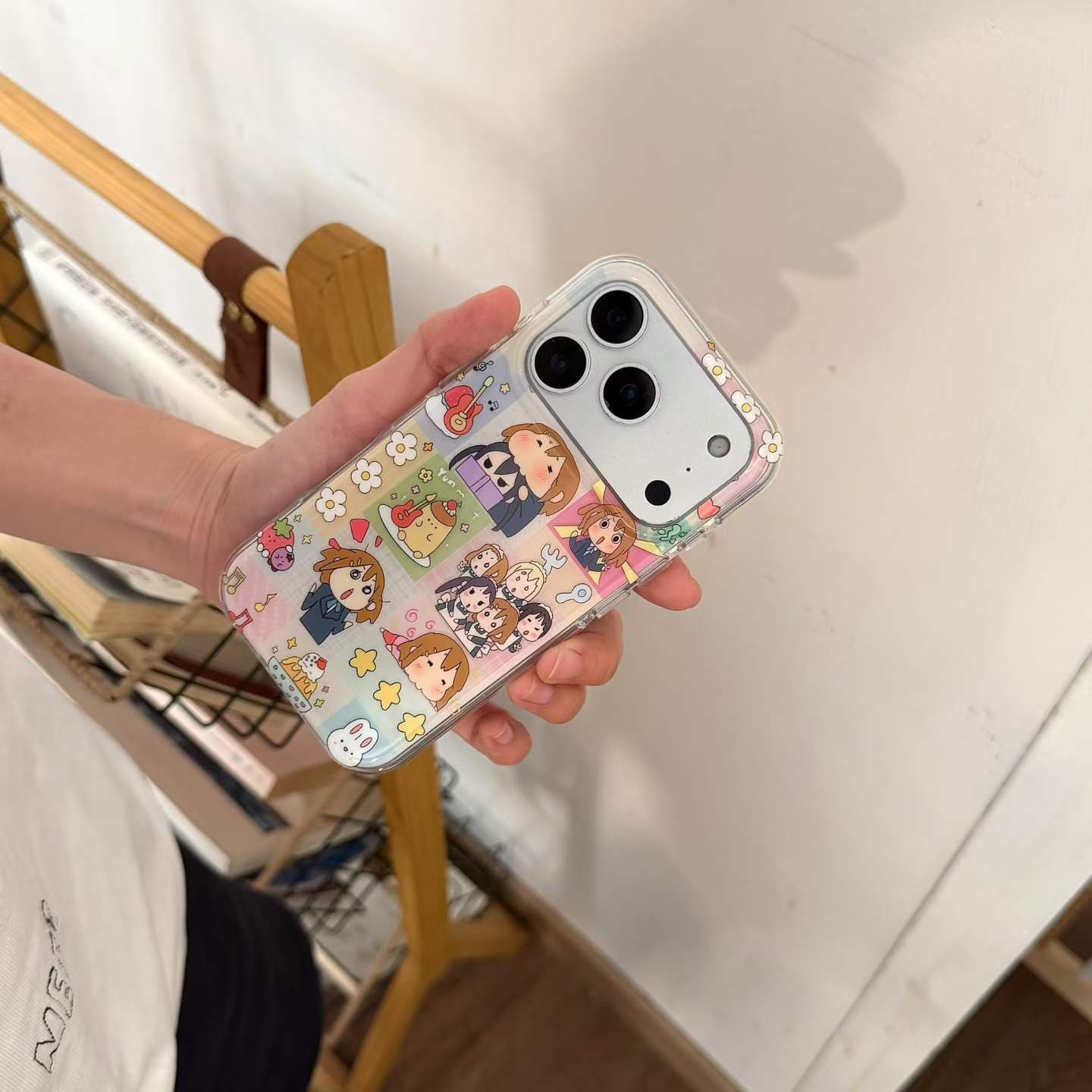 Lightly Animated Cartoon iPhone Case, Transparent and Cute, Full Protection, Compatible with Apple 15/16 Pro Max, Drop-Resistant
