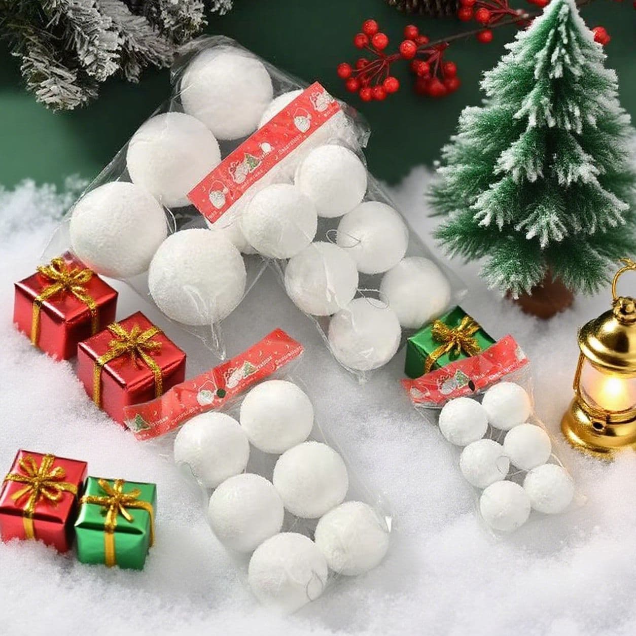 Wholesale Christmas tree ornaments, snowballs, wedding ceiling decorations, pure white foam balls for shop and holiday decorations.