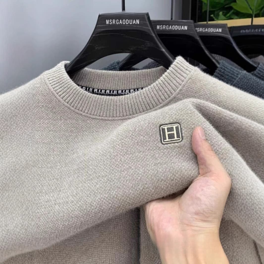 Thickened Fleece-Lined Round Neck Sweater for Men, Warm Thermal Pullover, Chenille Knit Top, Wholesale