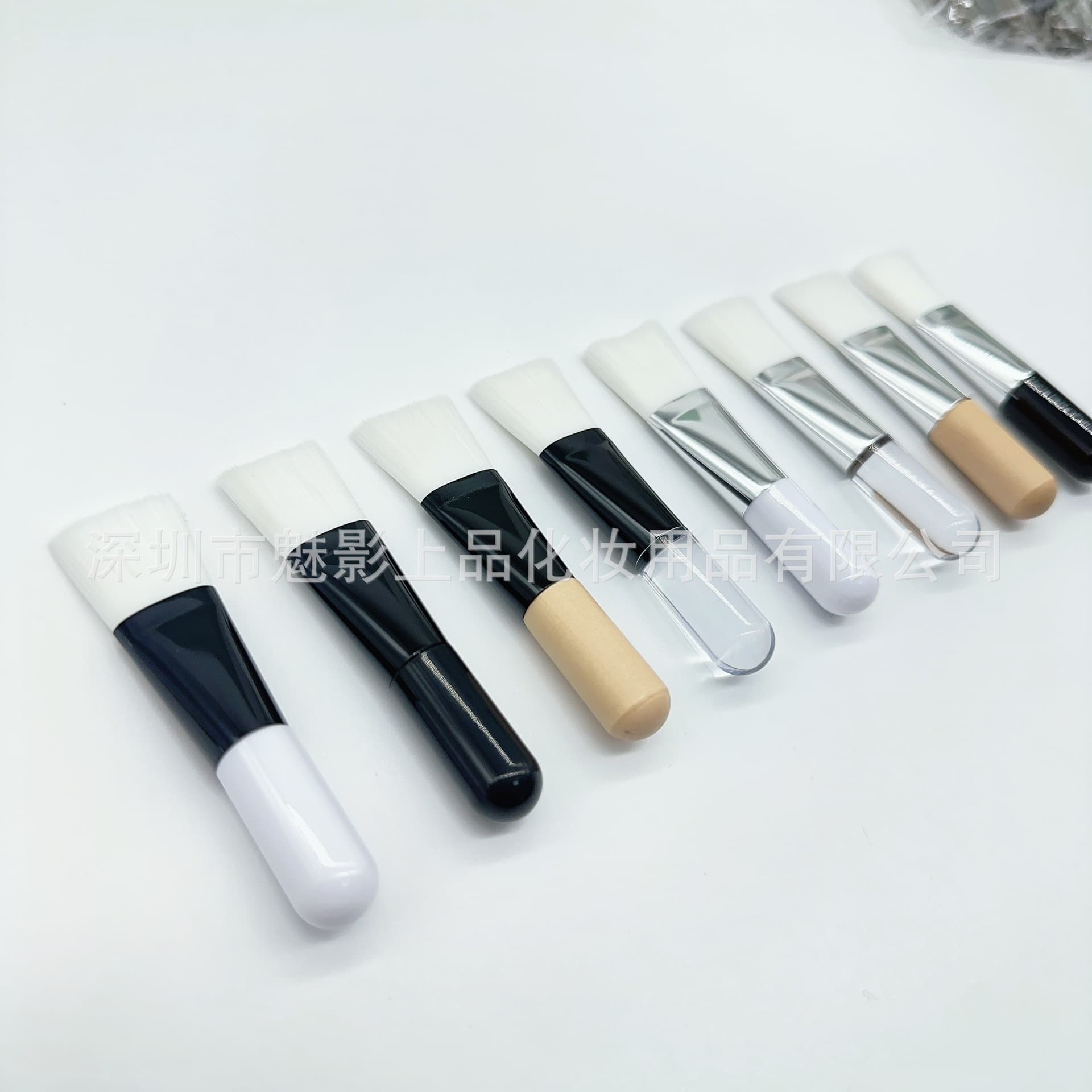 Phantom's top-quality new product is now online~ Fried chicken's cute mini brush, small makeup brush, facial mask brush and beauty brush~