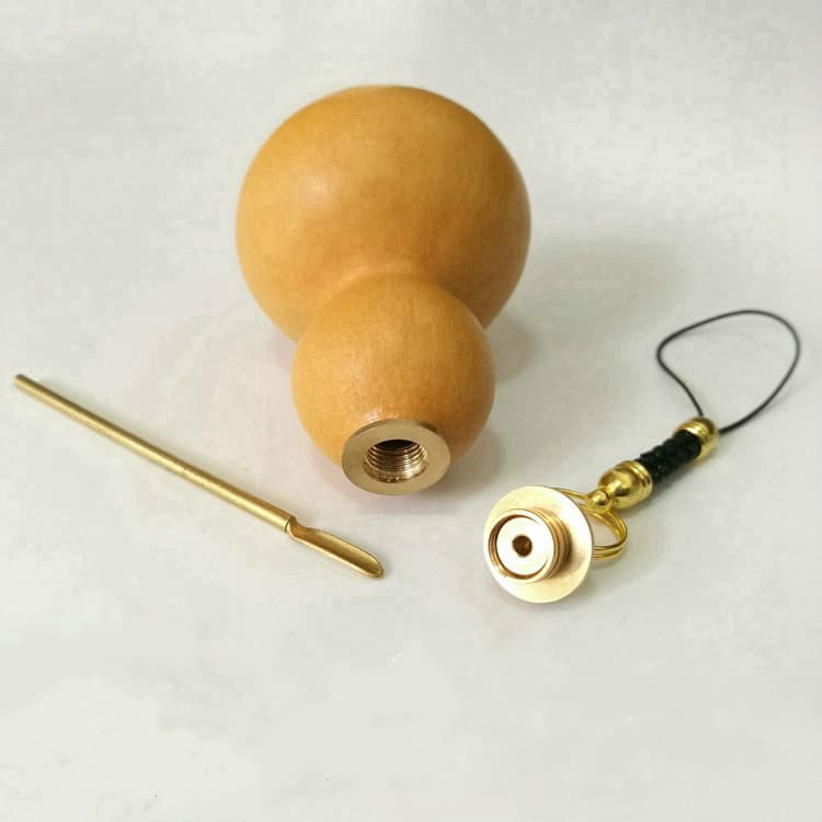 Gourd-shaped copper mouth, copper cap, copper spout, inlaid headpiece, accessories, hand-held small gourd ornament, pure copper pendant headdress
