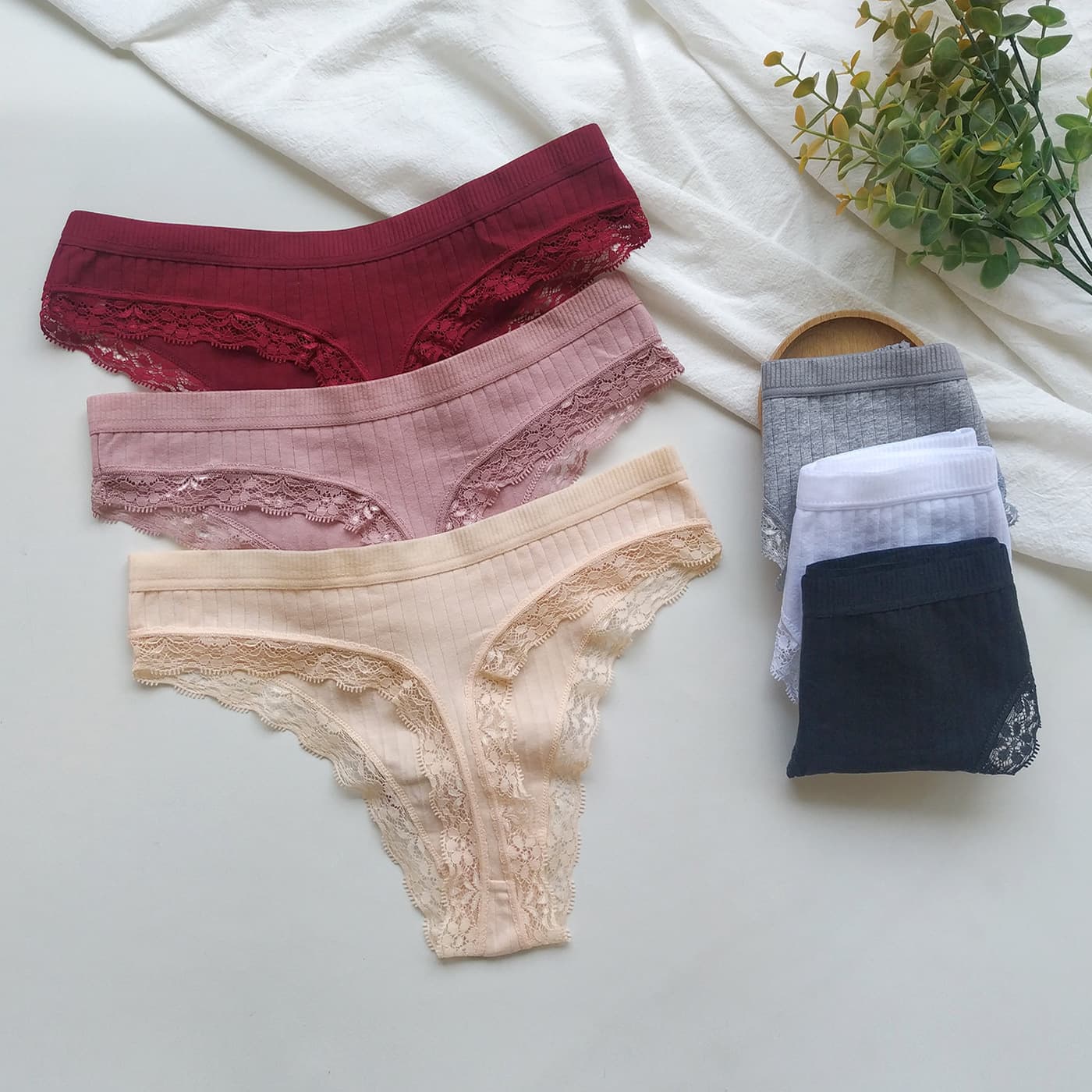 Cross-Border Best-Seller Women's Sexy Thong Women's Panties Cotton Foreign Trade European and American Low-Rise Lace Thong Women's Super Seductive