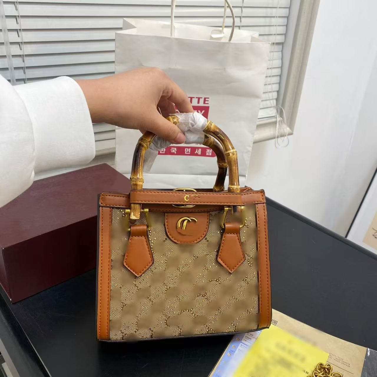 New Handheld Bamboo Knot Bag Large Capacity Simple Women's Bag High-End Retro Shoulder Crossbody Tote
