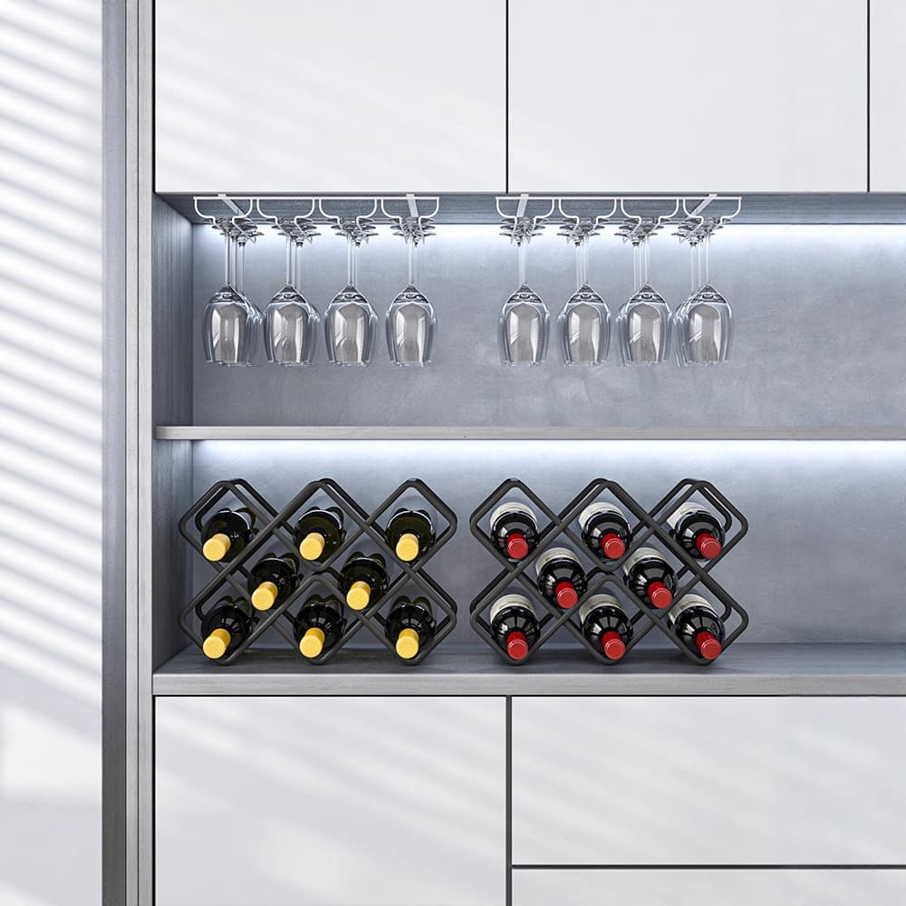 Wine rack ornaments, a light luxury and high-end luxury item, a slanted wine bottle rack, wine glass rack, wine cabinet, tiered storage rack
