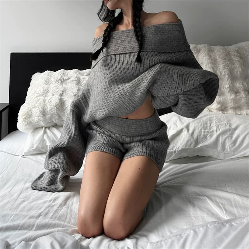 European and American Style Gray Off-Shoulder Two-Piece Sweater Set for Women, New Autumn/Winter Loose and Casual Knitwear Set