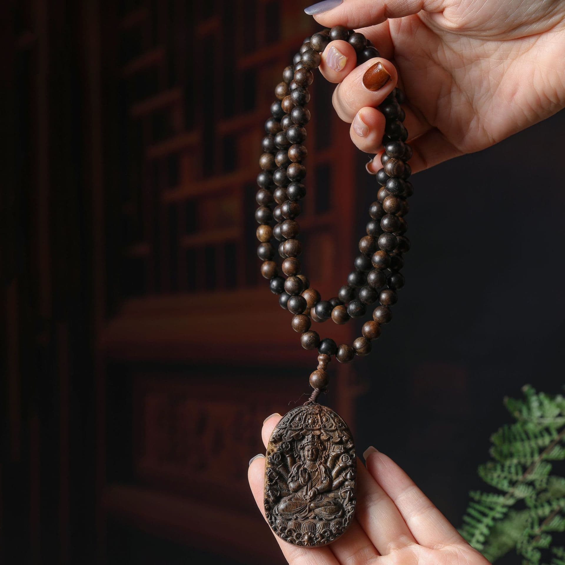Factory direct sales agarwood 0.8 bracelet with Thousand-Hand Guanyin guardian toy accessories wood carving small pendant
