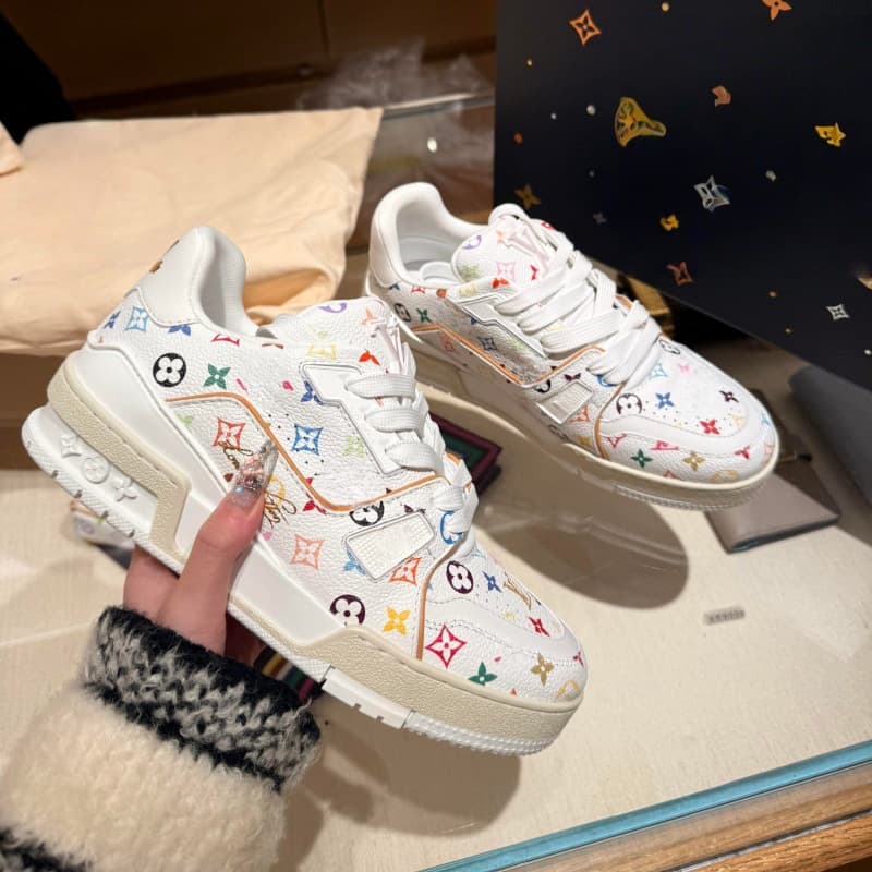 Putian Shoes Cross-border Factory Donkey Trainer Couple Embossed Small Fat Board Shoes Thick Sole Bread Shoes Casual Shoes
