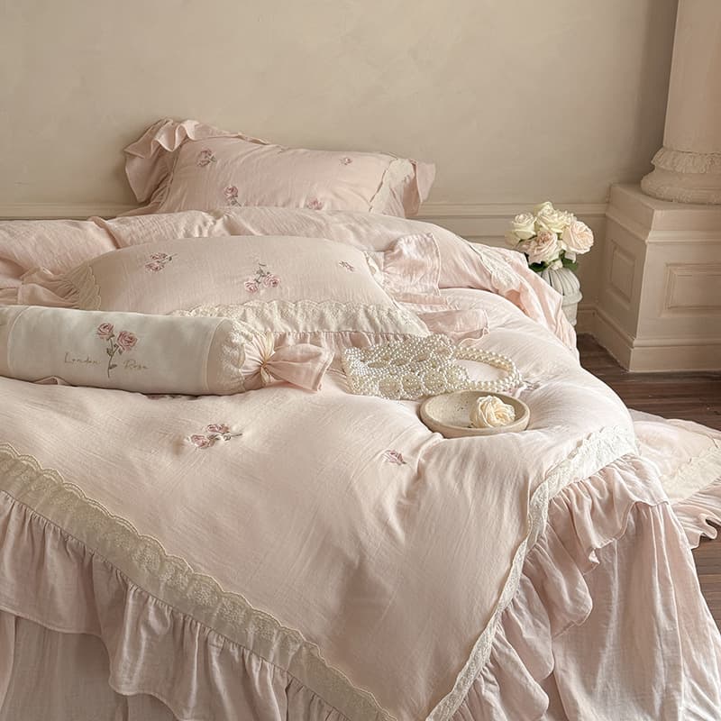 Lace girly spring and summer pure cotton ruffled yarn four-piece set French rose embroidery lace quilt cover princess style bedding