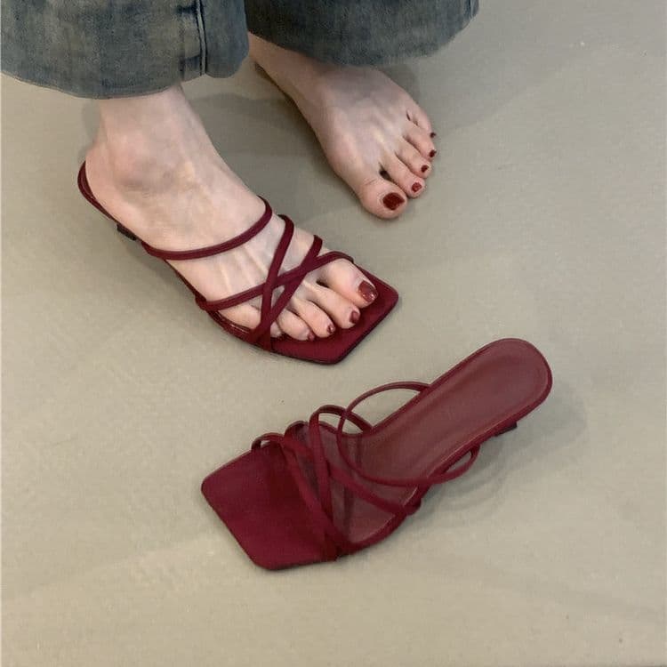 Summer 2026 French Style High Heel Sandals Vintage Red Thin Strap Roman Fashion Open Toe Stiletto Slide Sandals
