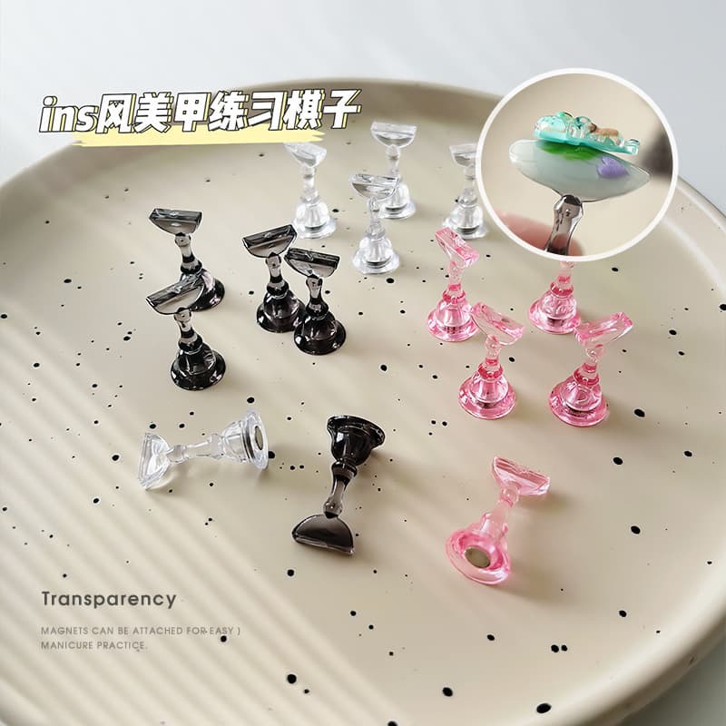 Small Nail Practice Stand Transparent Ice Pink Magnetic Nail Tip Holder Short Nail Display Stand
