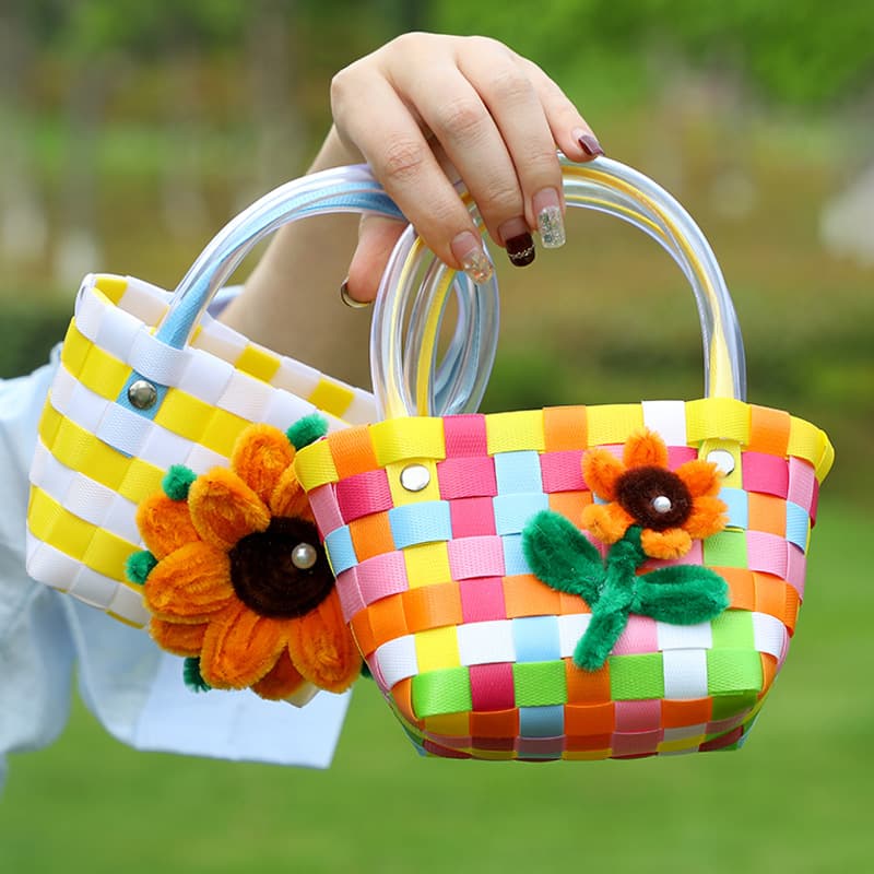 Woven Cute Basket Bag Women 2025 New Children's Mini Handheld Crossbody Small Bag Beach Bag Summer