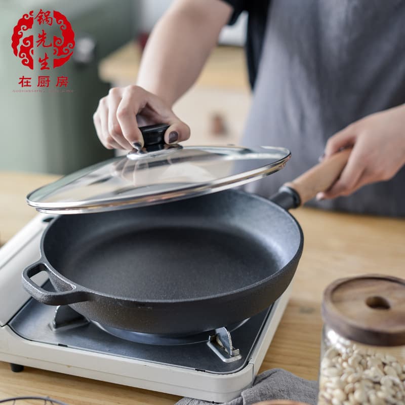 Cast Iron Frying Pan with Wooden Handle, Non-Stick, No Coating, for Stir-Fry, Pancakes, Steak, Eggs, and Flatbread