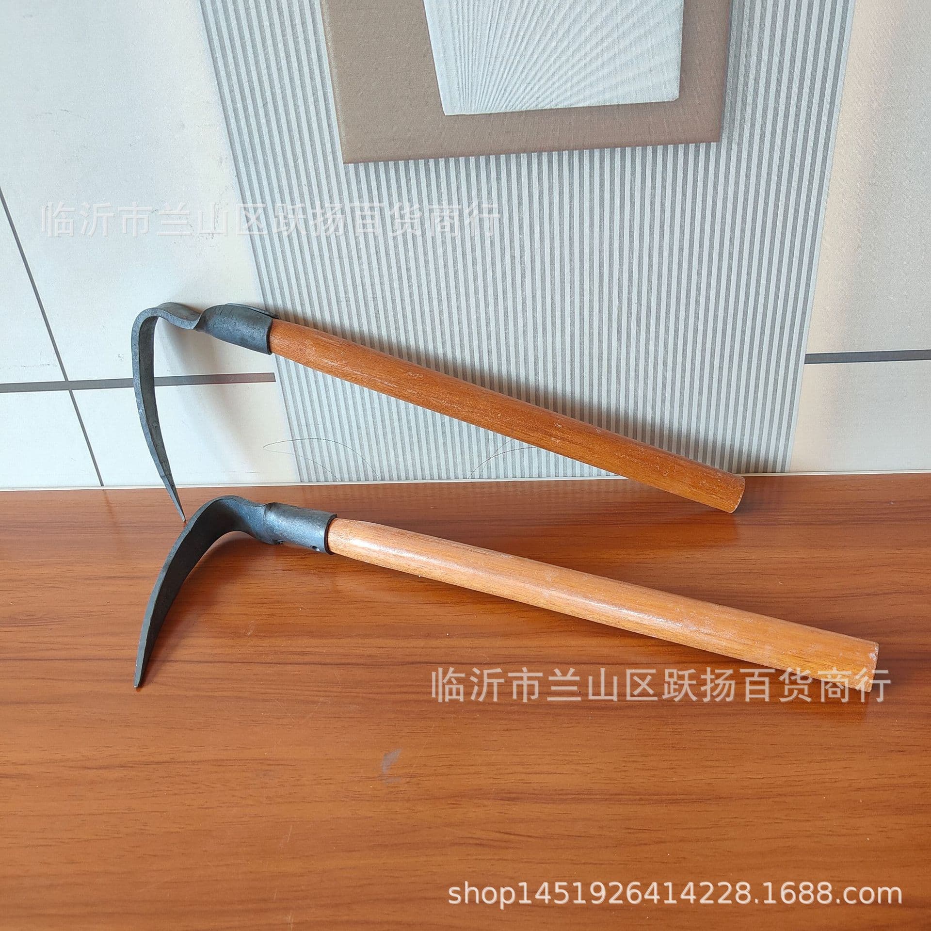 Agricultural Garlic Digging Shovel, Special Wooden Handle with Widened Iron Head, Gardening Tool, Garlic Digging Tool