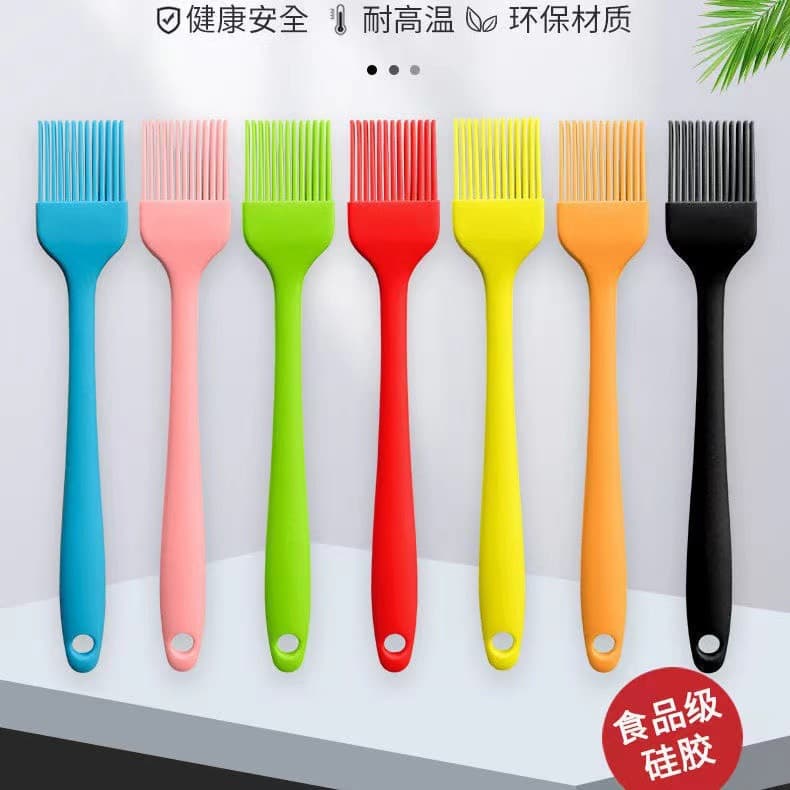 Large Silicone Oil Brush, Integrated Silicone Spatula and Barbecue Brush, High-Temperature Resistant Baking Small Brush, Food-Grade Spreader