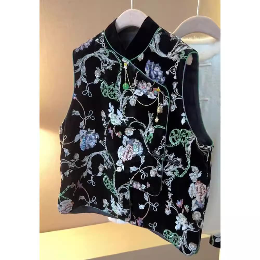 New Chinese-Style Black Vest for Women, Autumn and Winter 2026, High-End and Stylish Printed Jacket