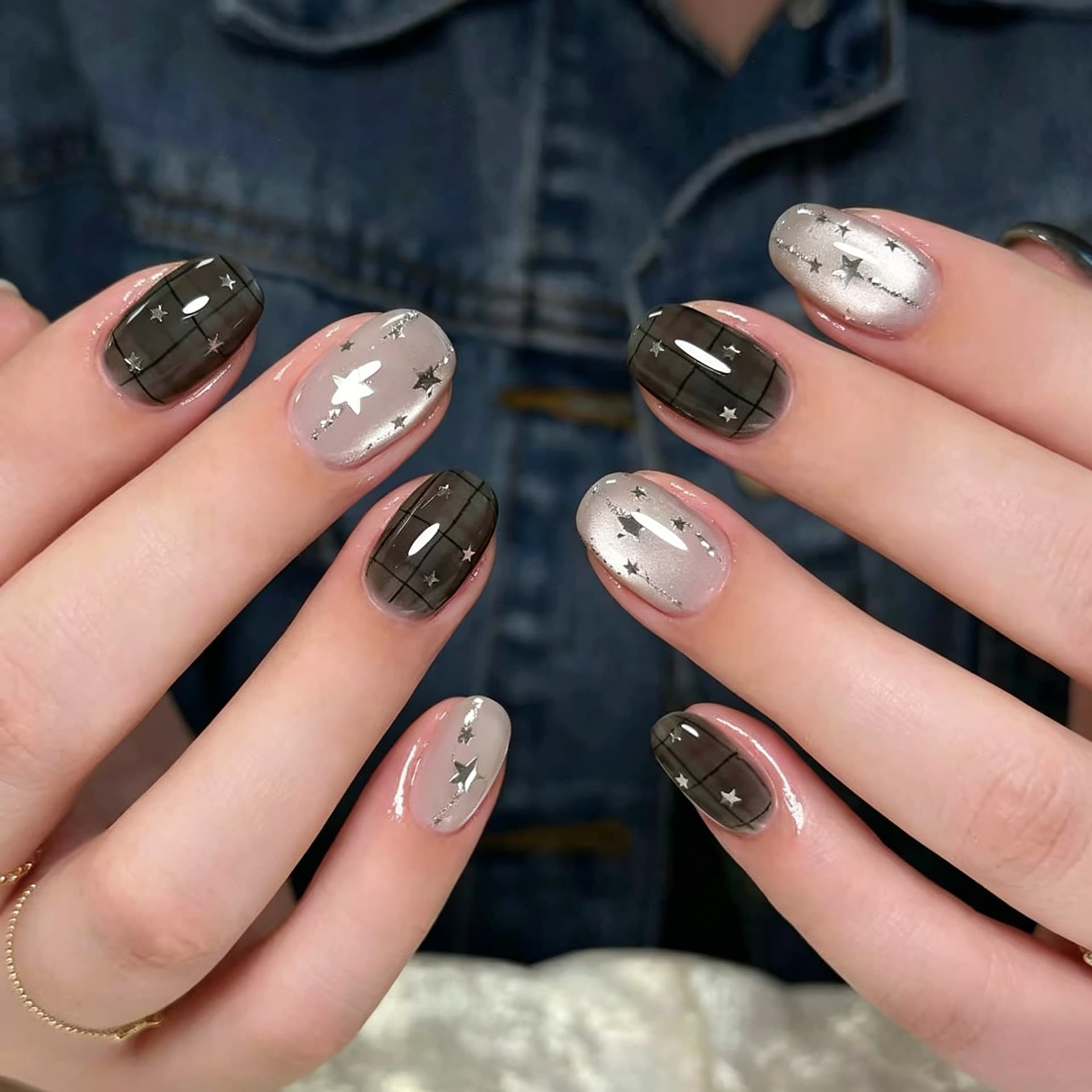 30pcs Cross-Border Best Selling Short Oval Simple Pearl Cat Eye Gold Foil Sparkle Starry Sky Press-On Nails Wholesale Ready Stock