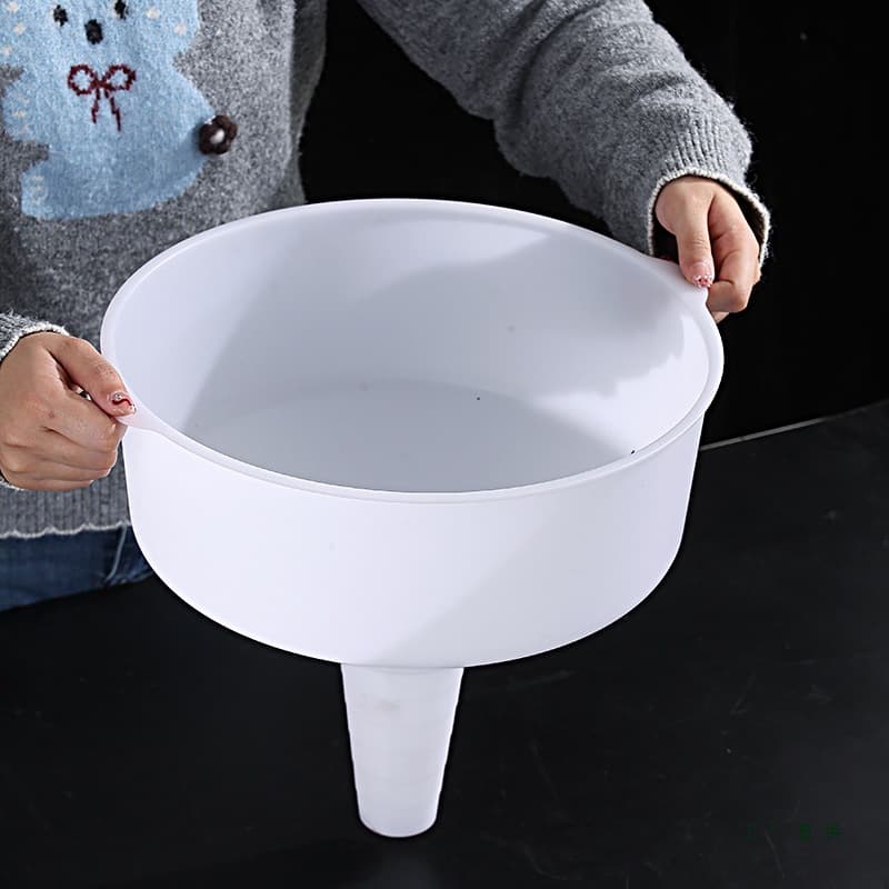 Extra-large thickened funnel, wide opening for fast flow, ideal for industrial and large-scale liquid transfer.
