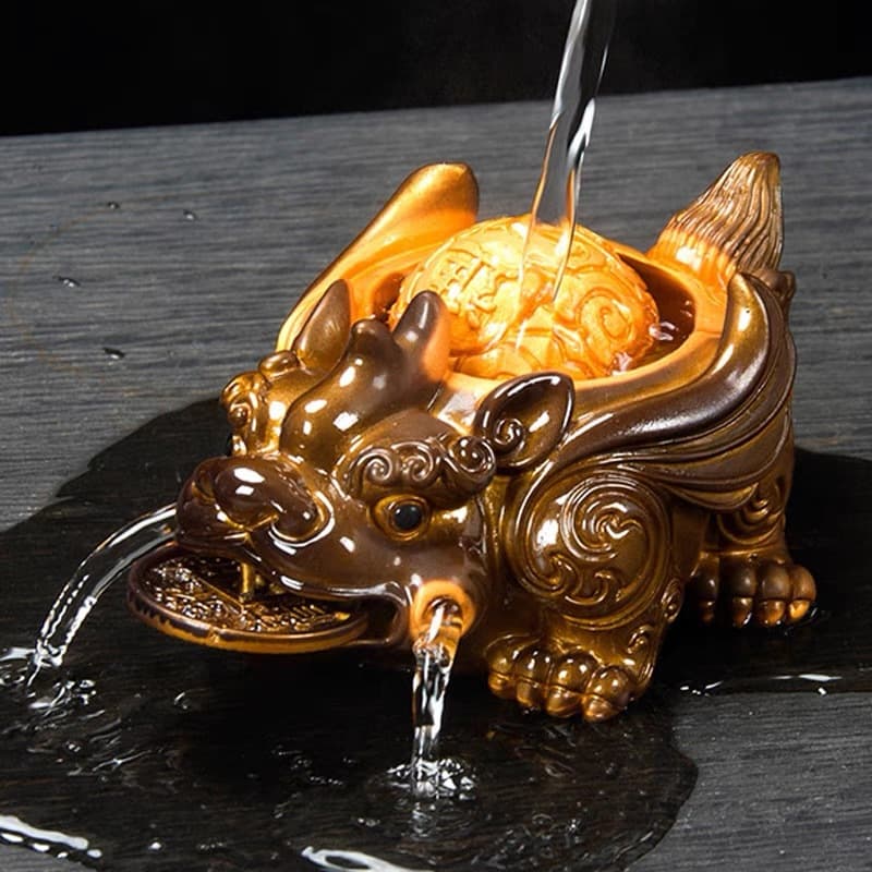 Color-Changing Tea Pet Small Ornaments, Golden Toad and Bull Figures, Nurturable Tea Table Tray Set Decorations, Premium Tea Ceremony Accessories for Attracting Wealth