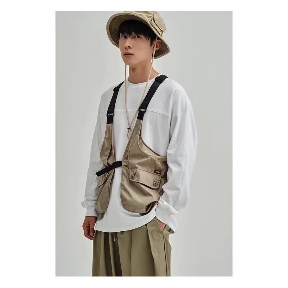 American Streetwear Fall Tactical Utility Vest with Large Pockets, Japanese Workwear Fishing Vest