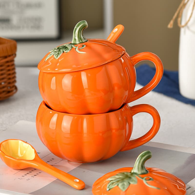 Halloween Pumpkin Cup Oatmeal Breakfast Cup with Lid and Spoon, Microwave-Safe Ceramic Mug, Unique Niche Design