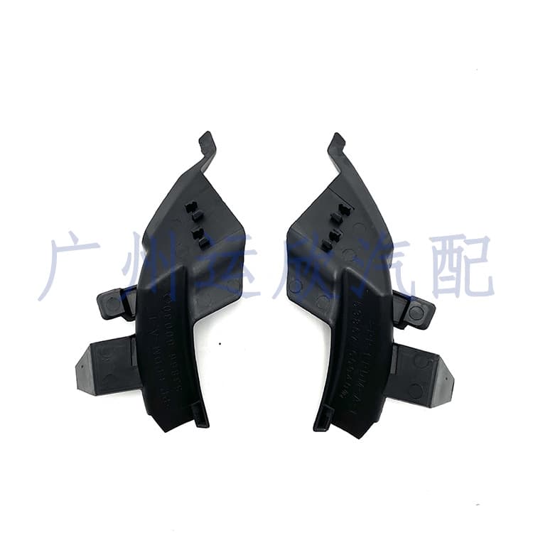 53867-60040 and 53866-60030 are applicable to the wiper blade trim panels and fenders of 2003-2020 Toyota Prado models.