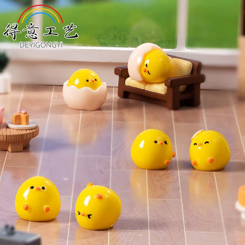 Miniature Cartoon Cute Eggshell Chick Figurine Ornament DIY Decoration Accessory Desktop Car Small Decoration