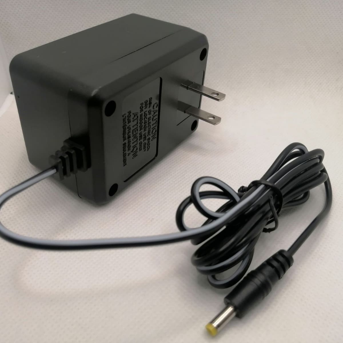 Super Nintendo American Standard Power Adapter GENSIS 2nd/3rd Generation Universal Power Supply 10V/850MA Charger