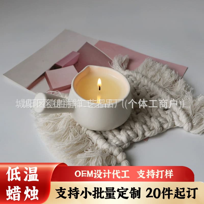 In stock - factory straight hair essential oil low temperature aromatherapy soy wax candle coconut oil massage candle 42 degrees low temperature wax