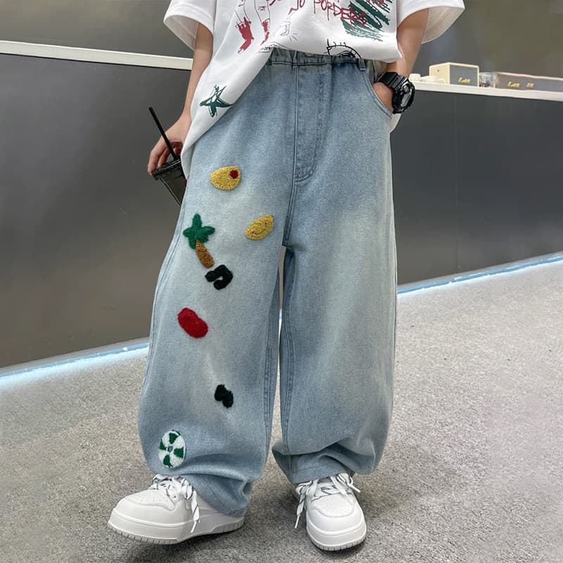 Children's clothing, boys' jeans, spring style, embroidered children's loose pants, casual 2026 spring clothing, new styles, trendy trousers