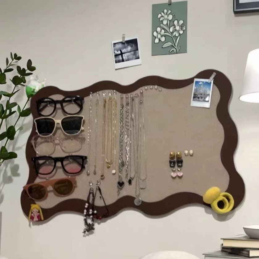 Felt Board Storage Wall No-Drill Accessory Wall for Glasses, Hats, Hair Clips, Jewelry, Dorm Bedroom Wall Decoration