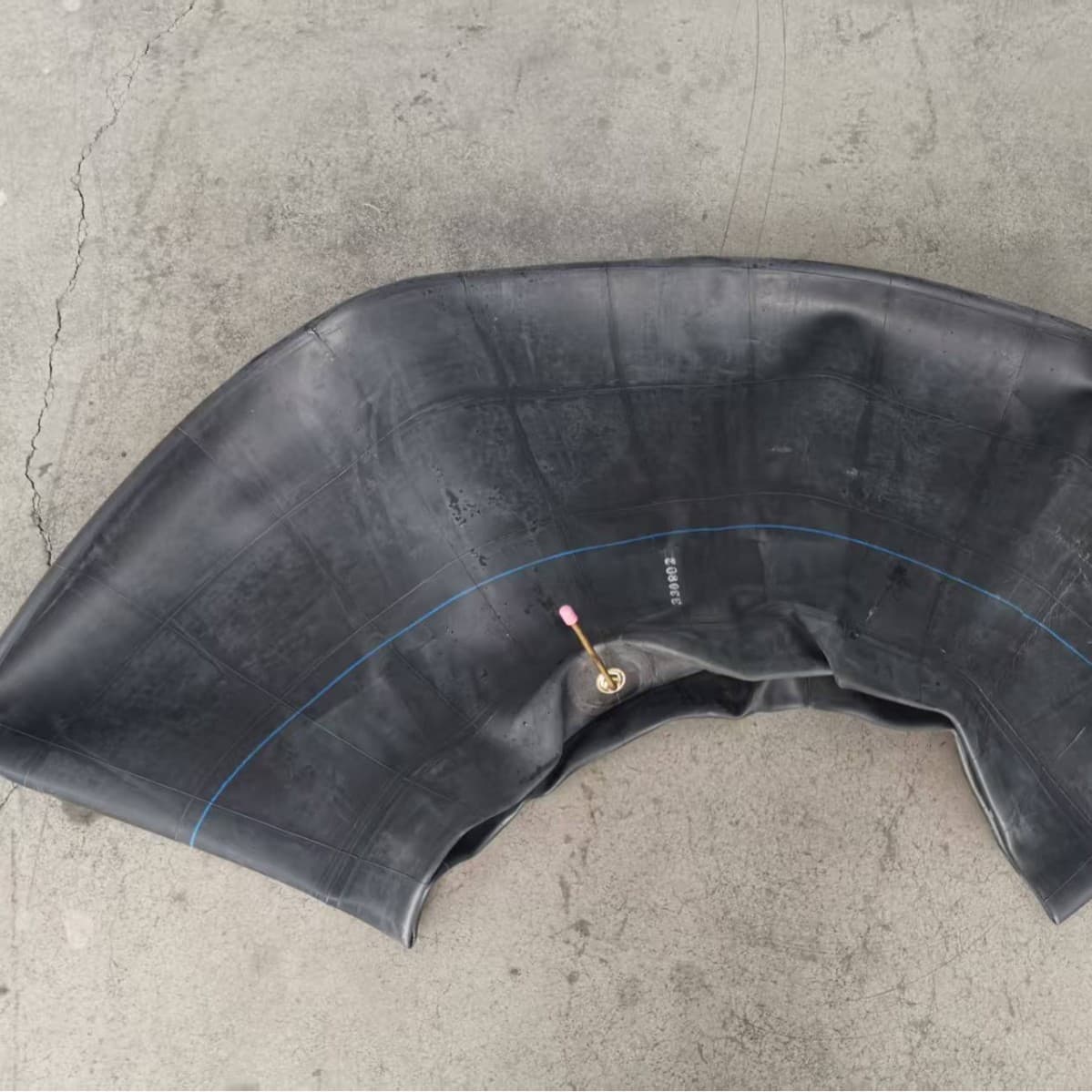 Butyl Rubber Inner Tubes 23.5-25 for Loaders and 50-type Forklifts in Engineering Applications