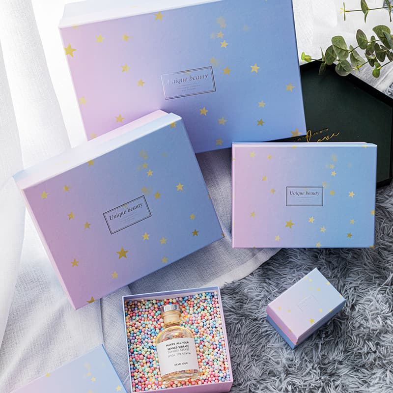 Gradual color gift box with lid and base, cosmetic and skincare packaging box, ins-style souvenir box