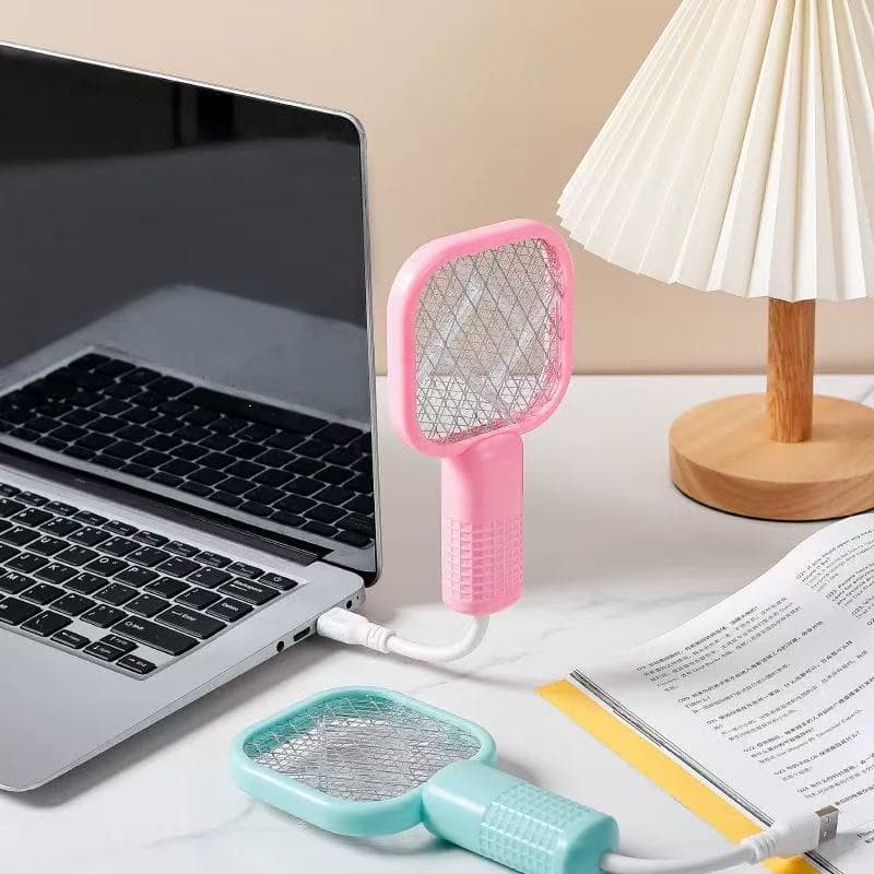 This USB mosquito attractant lamp is a 2-in-1 multi-functional mini electric mosquito swatter, a new fly swatter and mosquito repellent.