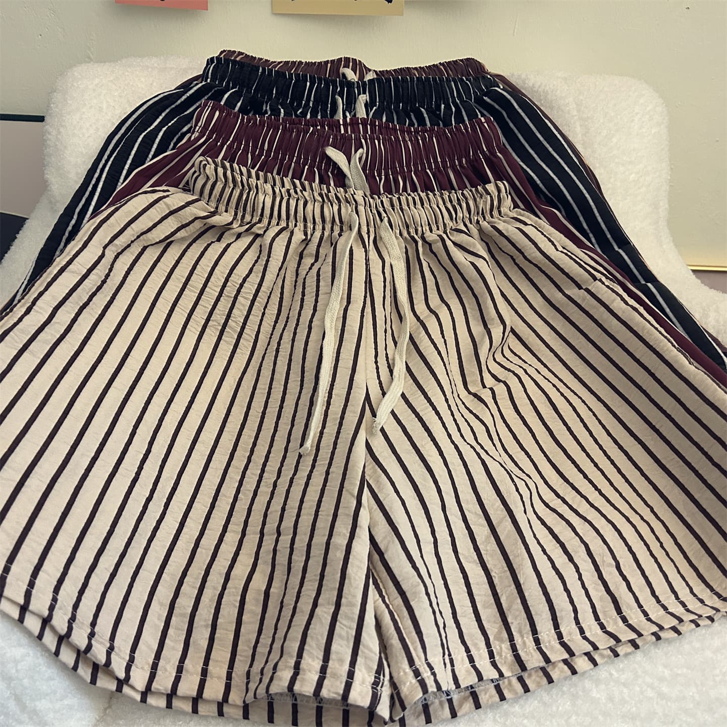 Summer New Couple Vertical Stripe Retro Shorts Men Women Versatile Casual Loose Beach Hot Pants Sleep Shorts