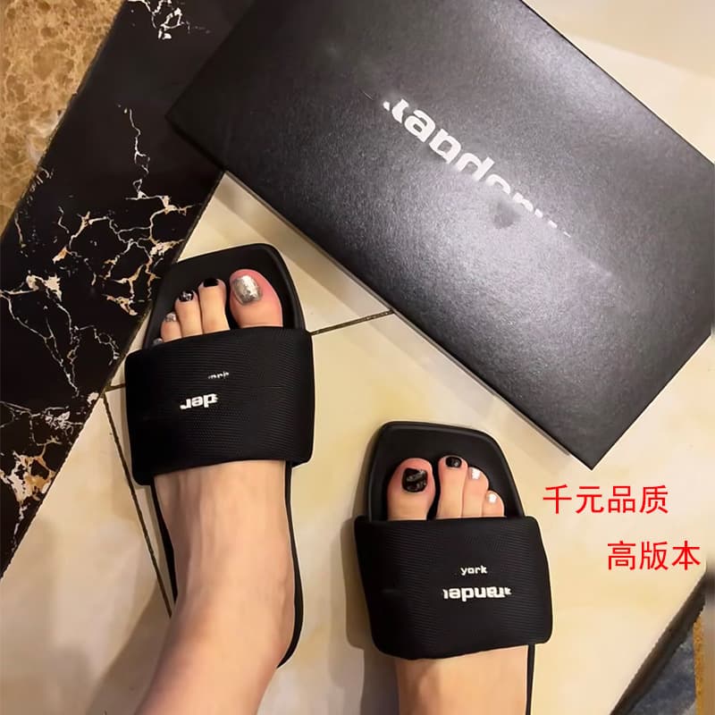 Dingban Accurate Low Heel Letter King Platform Clogs Flat Women's Web Square Toe Single Strap Flat Sandals Flip-flops