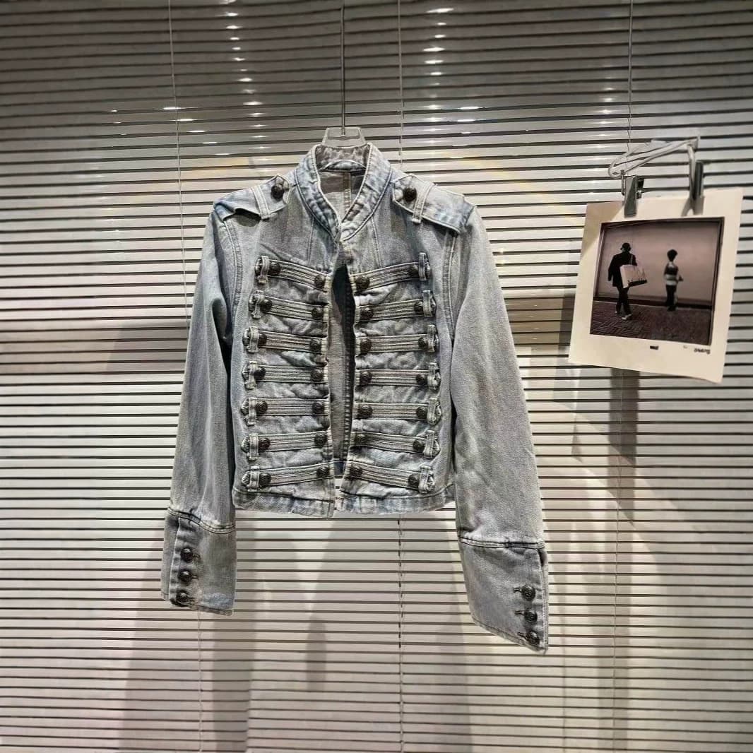 2026 Fall New Arrival Palace Style Vintage Metal Bone Button Design Strap Washed Denim Top Short Jacket
