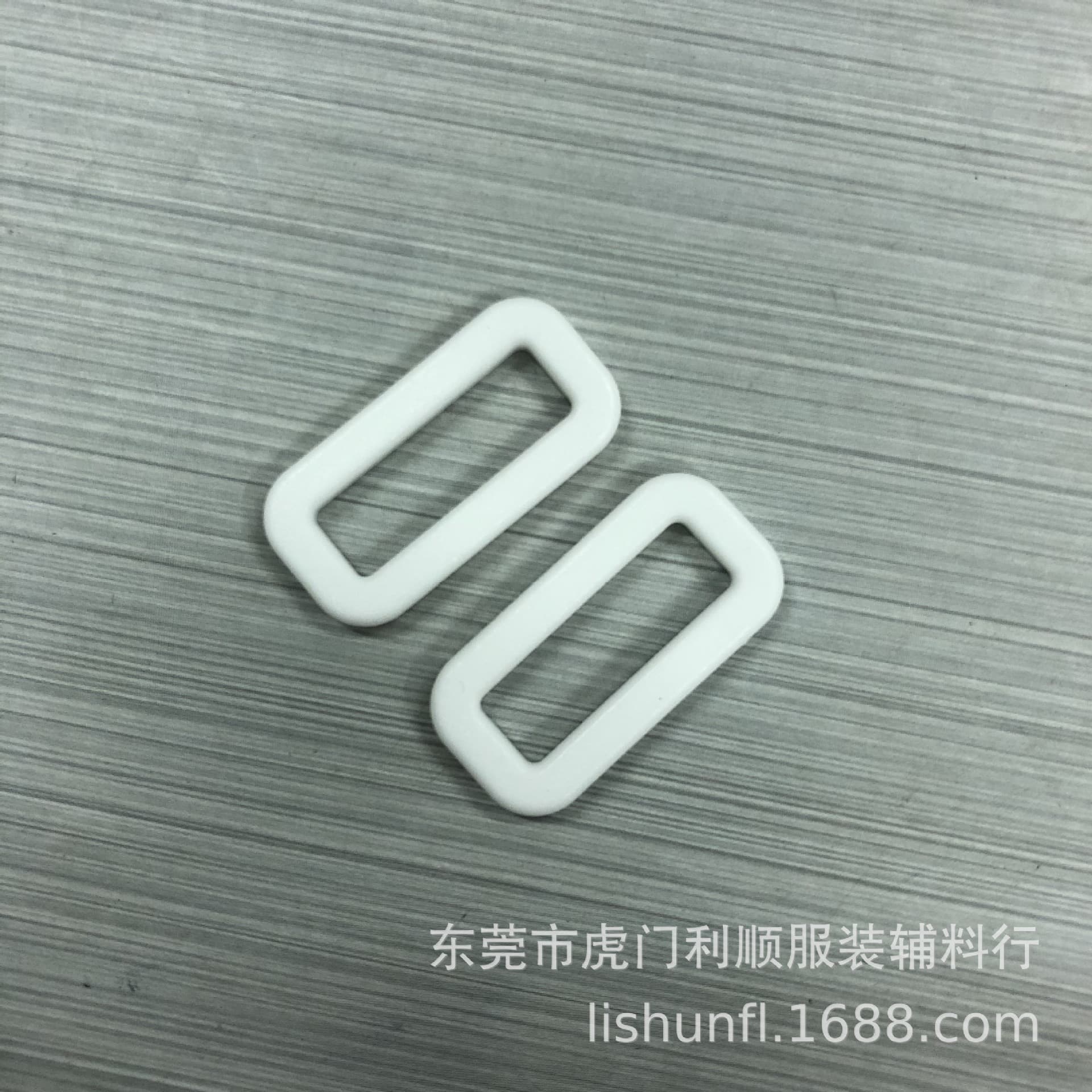 Manufacturer ready stock 20MM plastic white square buckles, 6-point white adjustment square buckles, rounded corner shoe buckles, square buckles.