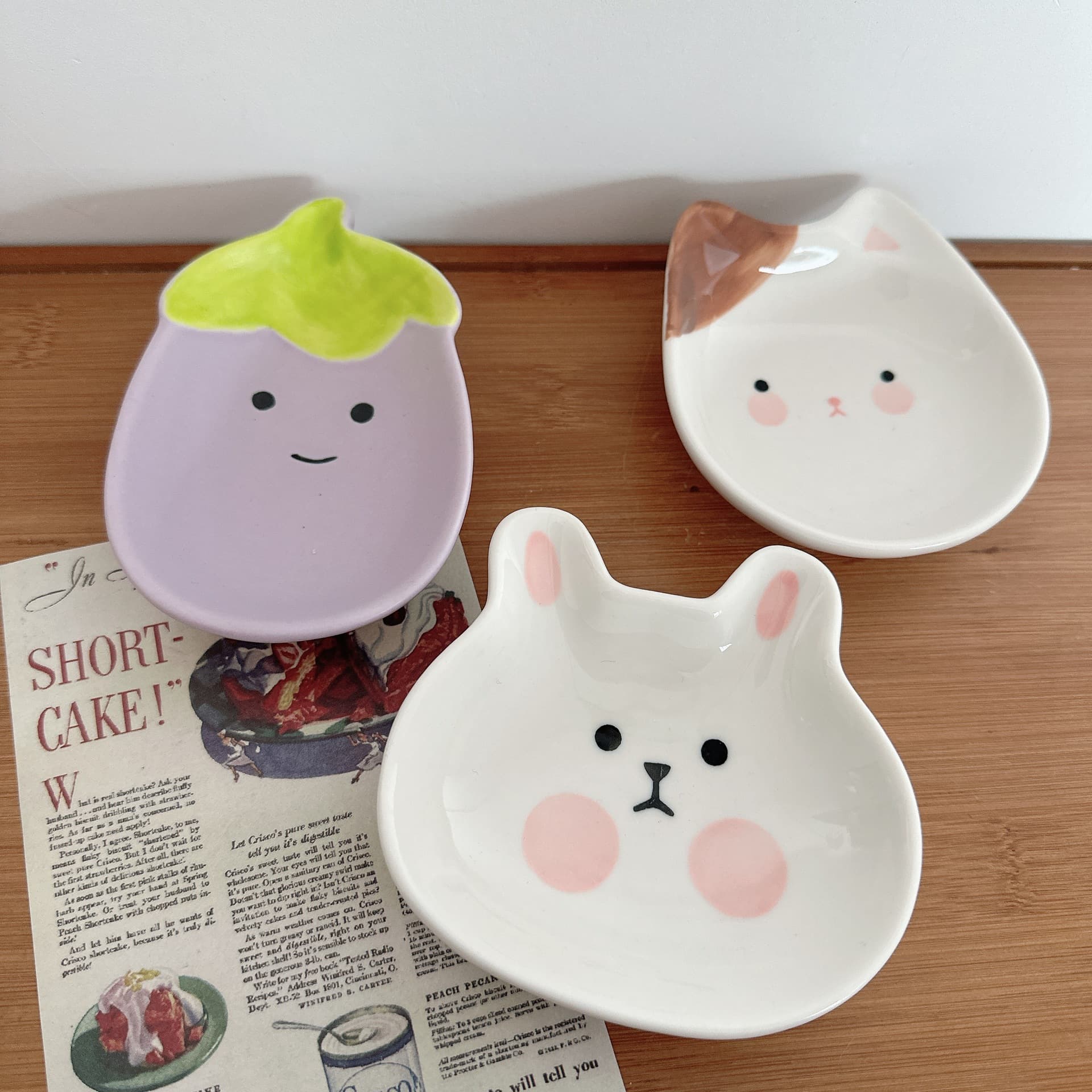Ceramic cartoon tableware hot pot dish dipping saucer hand-painted cute animal condiment dish rabbit children's day gift dish