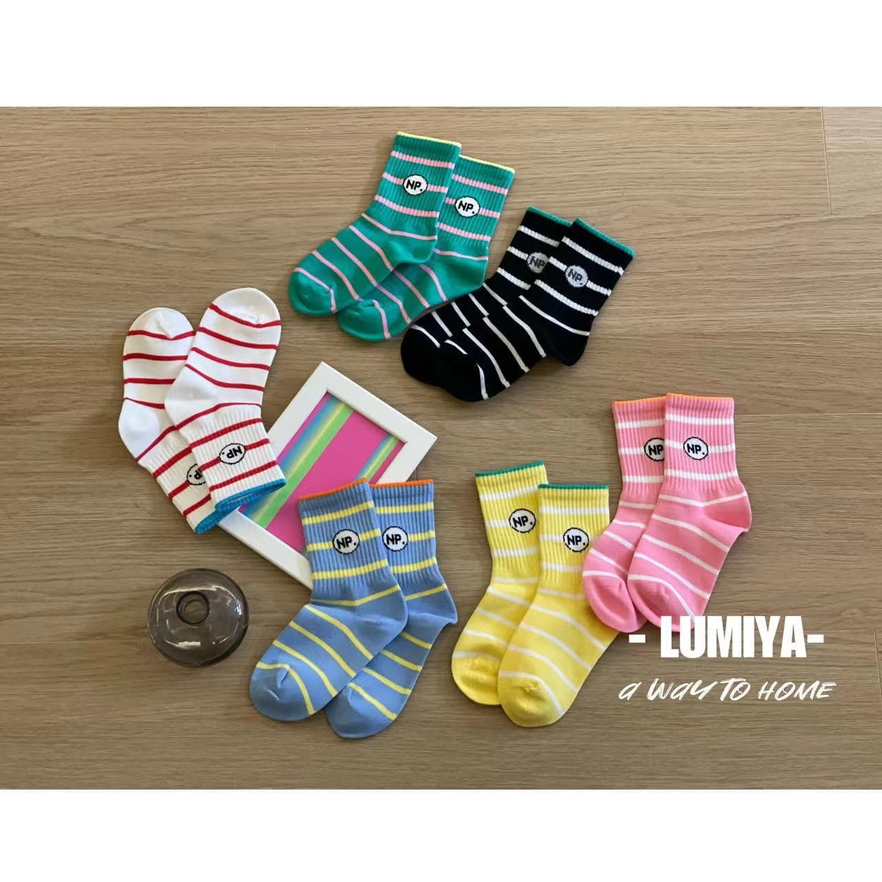 Lumia Children's Socks Autumn/Winter 2023 New Style, Boys and Girls Student Socks, Cotton Sports Socks, Korean Trendy Striped Colorful