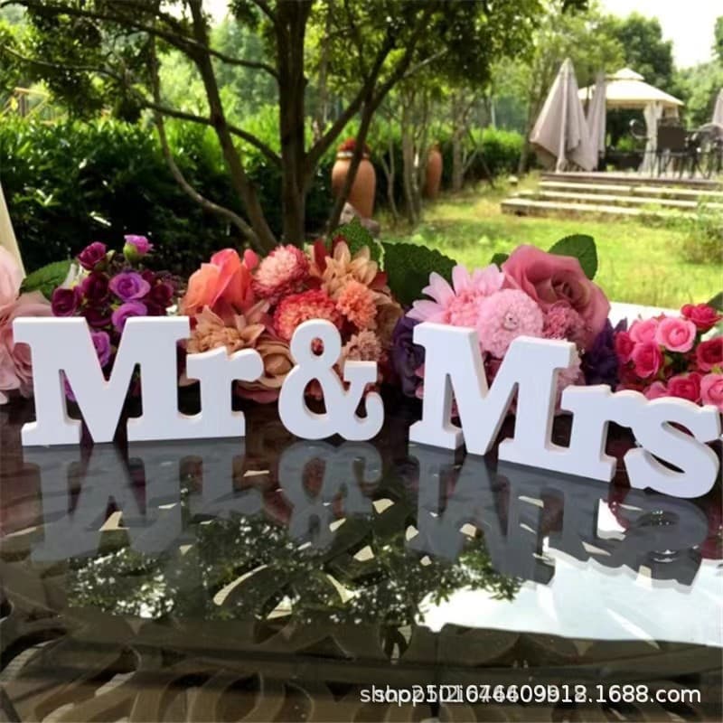 Wooden Mr. & Mrs. European Wedding Banquet Props, Wedding Supplies, Wooden English Letters and Wood Art Cross-Border Exclusive Supply
