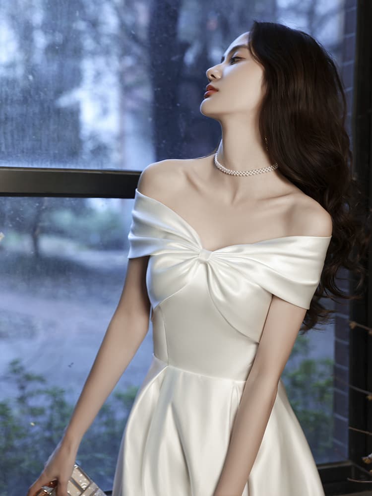 French Style Little Dress Women 2026 New Summer Daily Wear White One-Shoulder Dress Engagement License Light Wedding Dress