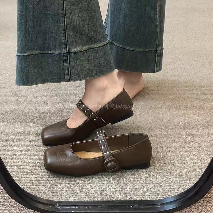 Flat single shoes for women 2025 new spring and autumn square toe gentle evening shoes with skirt Mary Jane women's shoes small leather shoes