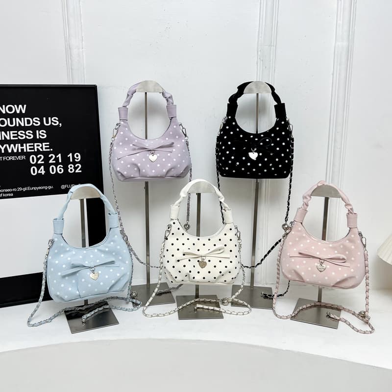 Fashionable Casual Dumpling Bag Textured Simple New Women's Bag 2026 Spring Trendy Shoulder Crossbody Bag