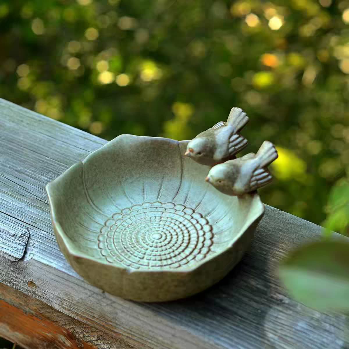 European ceramic bird feeder outdoor floor-standing garden bird bath bowl retro finish bird food container