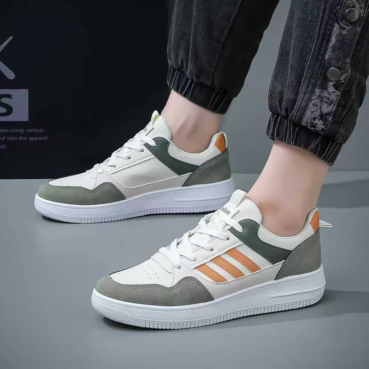 White Shoes 2025 Summer Men's Youth Sports Versatile Skate Shoes New Trendy Casual Sneakers for Students