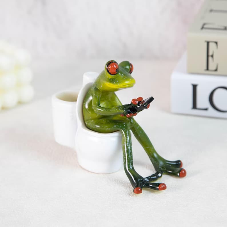Cross-border Temu Shein Resin Frog Statue Decoration Fun Creative Craft Resin Frog Sculpture