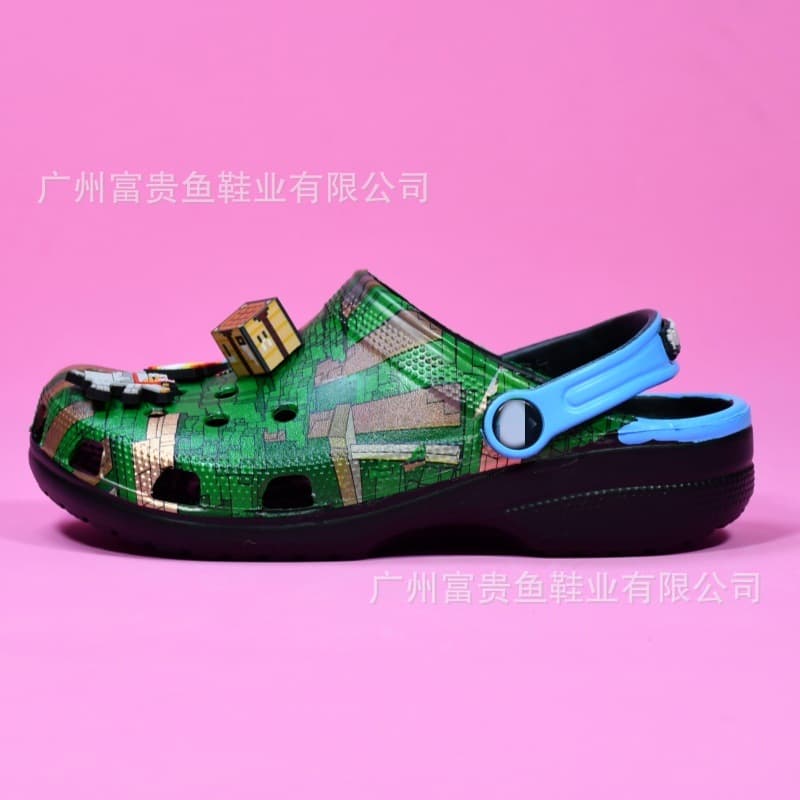 Children's and Adults' Minecraft Generation 3 Closed-Toe Sandals, Anti-Slip Lightweight Breathable Durable Versatile Crocs