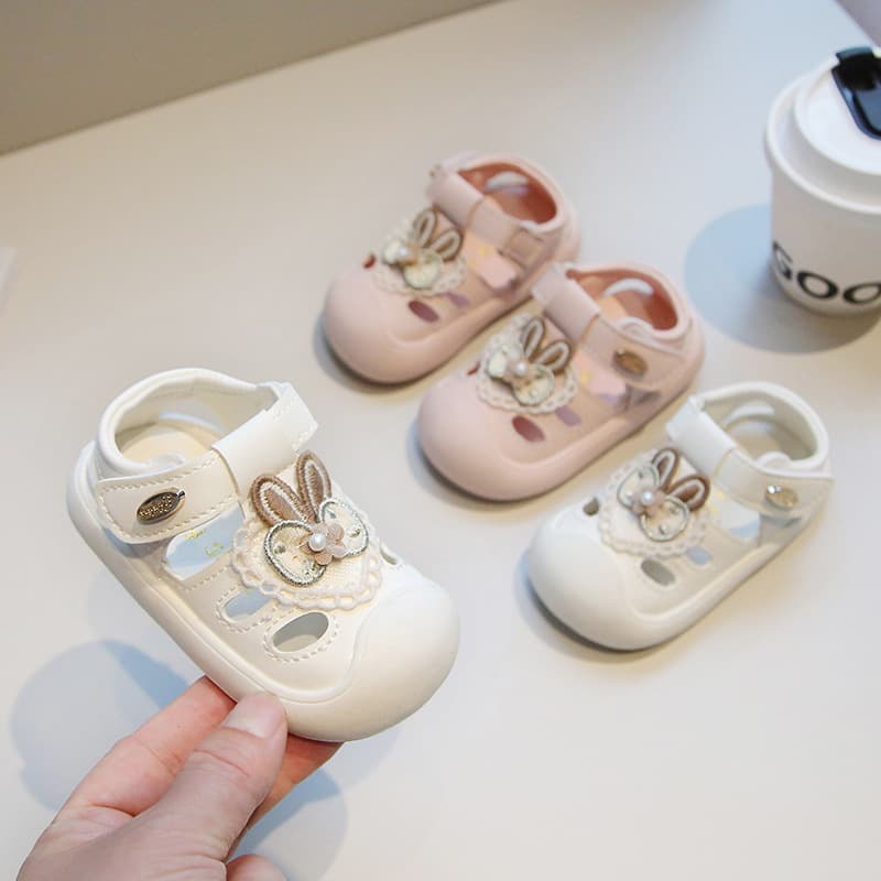 Baby Girl Soft Sole Sandals Spring/Summer Style Cute Hole Shoes Princess Shoes Non-Slip Toddler Shoes